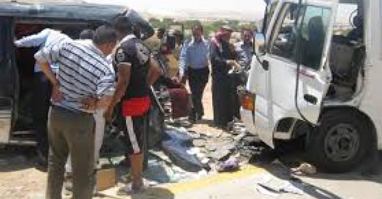 11 اصابة بتصادم حافلتين في السلط 11 اصابة بتصادم حافلتين في السلط