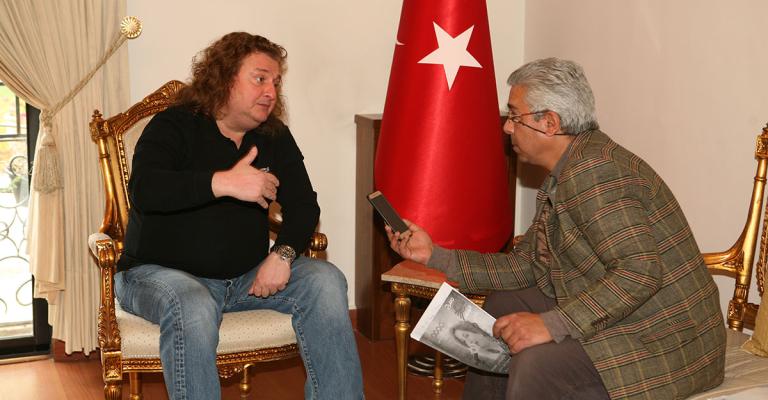 الموسيقار التركي اوغورلو: "مؤتة" و"البحر الميت" ألهمتاني موسيقياً