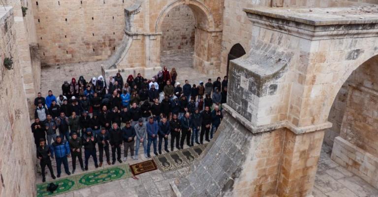 الأناضول: ’إسرائيل‘ تواصل اتصالاتها مع الأردن بشأن أزمة ’باب الرحمة‘ الأناضول: ’إسرائيل‘ تواصل اتصالاتها مع الأردن بشأن أزمة ’باب الرحمة‘