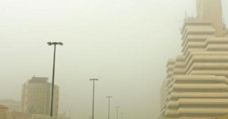 استمرار تأثير الكتلة الباردة وانخفاض ملموس على الحرارة استمرار تأثير الكتلة الباردة وانخفاض ملموس على الحرارة