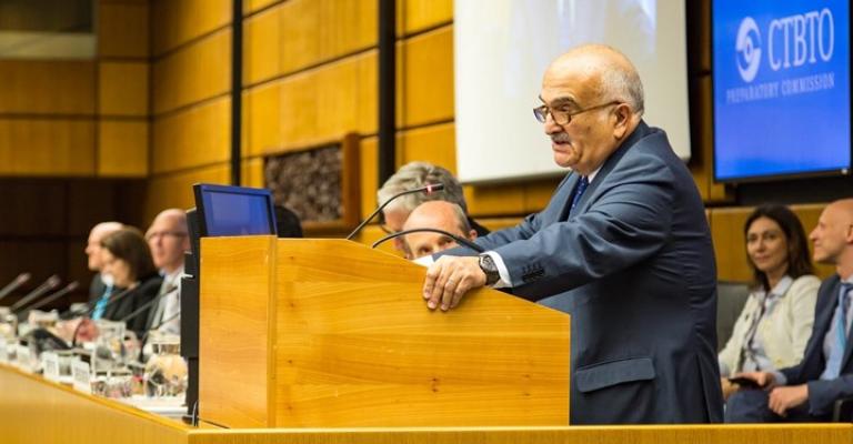 الأمير الحسن يعلق على أحداث مجزرة نيوزيلندا الإرهابية الأمير الحسن يعلق على أحداث مجزرة نيوزيلندا الإرهابية