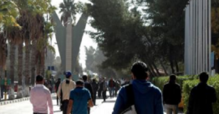 شح المنح الجامعية يحرم سوريين متفوقين من إكمال الدراسة