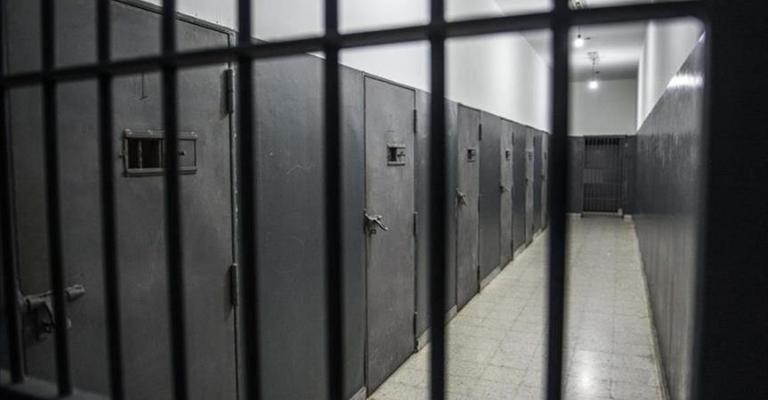 توقيف عضوَين وموظفَين في «المفرق الكبرى» لتورطهم بقضية فساد