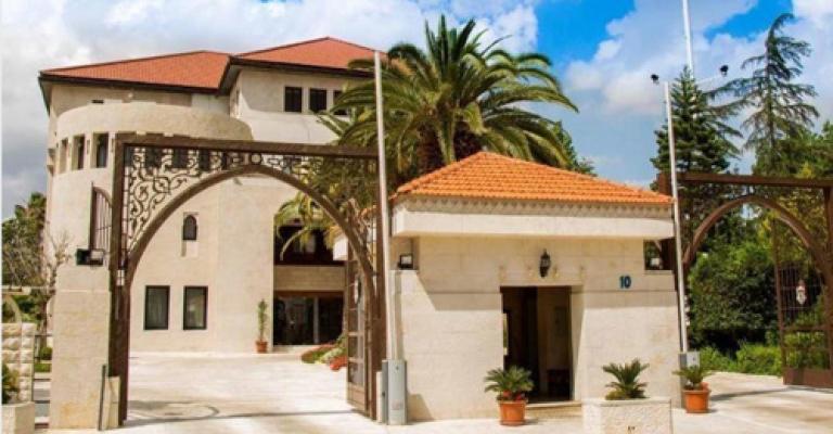 الحكومة تعقد جلسة طارئة اليوم لبحث مؤشرات الفقر