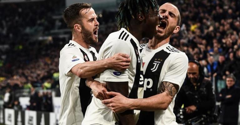 يوفنتوس يهزم ميلان ويؤكد سيطرته على الدوري الإيطالي يوفنتوس يهزم ميلان ويؤكد سيطرته على الدوري الإيطالي