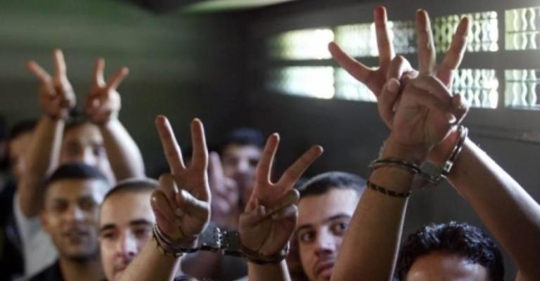 "معركة الكرامة 2".. الأسرى يواصلون إضرابهم لليوم الثامن "معركة الكرامة 2".. الأسرى يواصلون إضرابهم لليوم الثامن