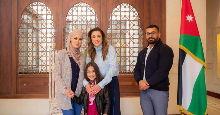 الملكة رانيا العبدالله تلتقي الطفلة زينة.. ماذا قالت (شاهد)