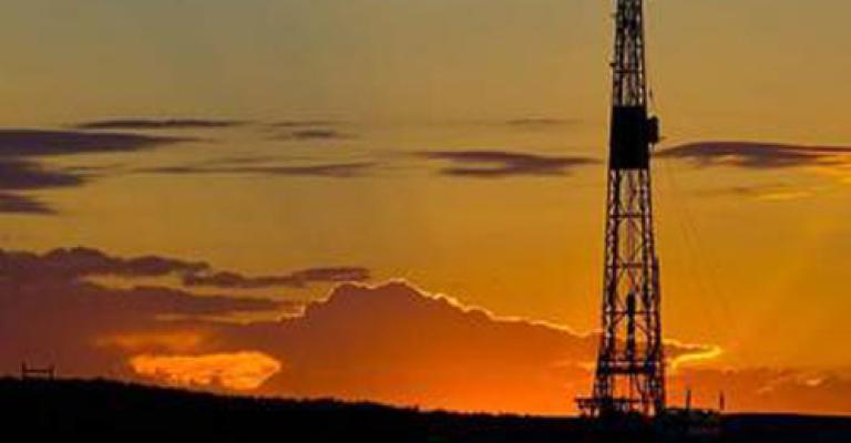 تلزيم البترول الوطنية بتطوير الانتاج من حقل حمزة النفطي تلزيم البترول الوطنية بتطوير الانتاج من حقل حمزة النفطي