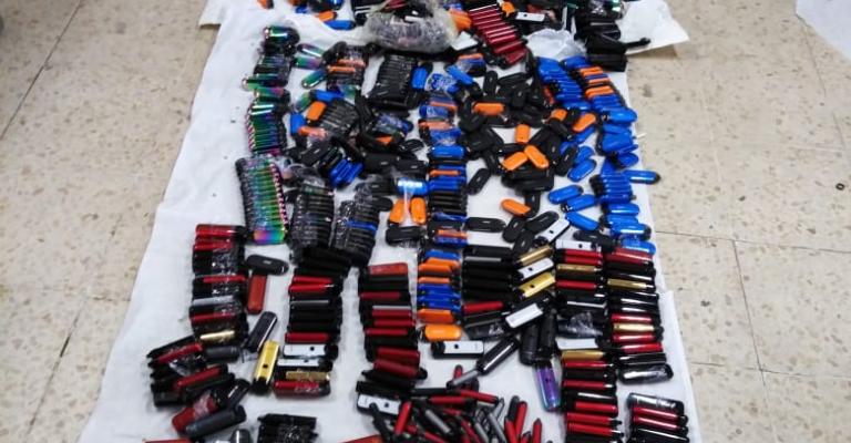 «الجمارك» تحبط تهريب 1534 ارجيلة وسيجارة الكترونية (صور) «الجمارك» تحبط تهريب 1534 ارجيلة وسيجارة الكترونية (صور)