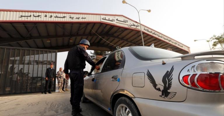 عودة 729 لاجئاً سورياً عبر «معبر نصيب» عودة 729 لاجئاً سورياً عبر «معبر نصيب»