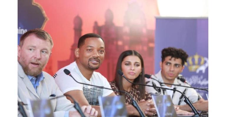 النجم العالمي ويل سميث يعلن بدء عرض فيلم «علاء الدين» في عمان