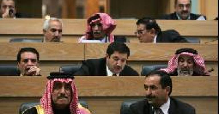 مطالبة نيابية للحكومة لعدم بيع حصتها بالاتصالات مطالبة نيابية للحكومة لعدم بيع حصتها بالاتصالات