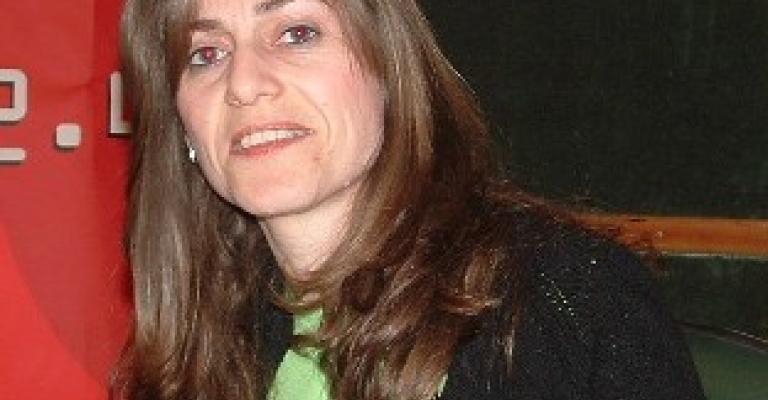 سوزان غاوي نصّار: كتبت الممنوع عن أدب الطفل... وأريد مكتبة لكل طفل عربي سوزان غاوي نصّار: كتبت الممنوع عن أدب الطفل... وأريد مكتبة لكل طفل عربي