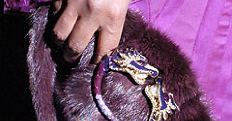 لصوص حقائب السيدات.. والحق على القانون لصوص حقائب السيدات.. والحق على القانون