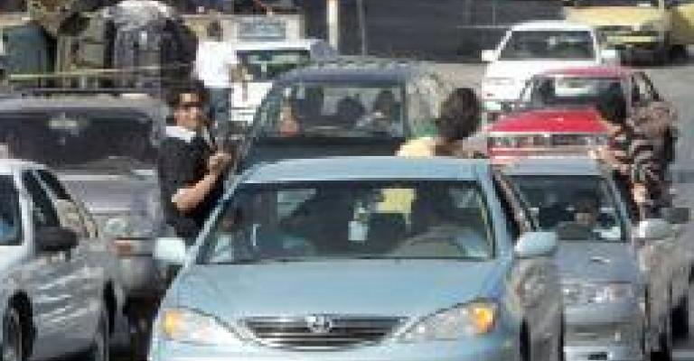 تنامي ظاهرة عدم وقوف التكاسي للركاب تنامي ظاهرة عدم وقوف التكاسي للركاب