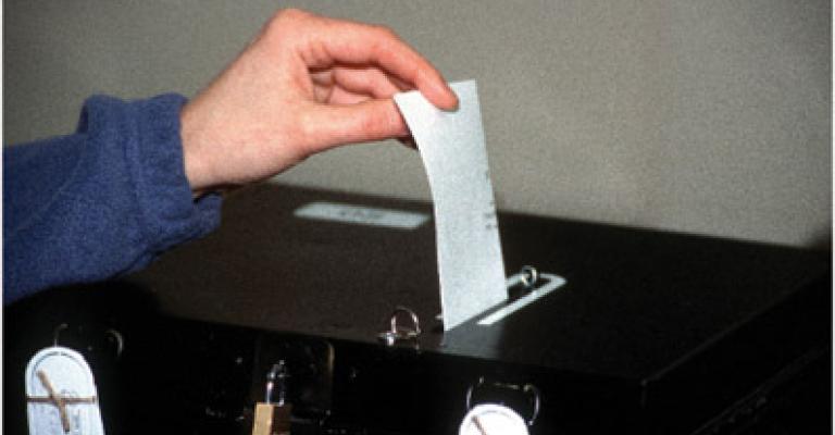 انتخابات المحامين تشتعل بالبيانات البراقة انتخابات المحامين تشتعل بالبيانات البراقة