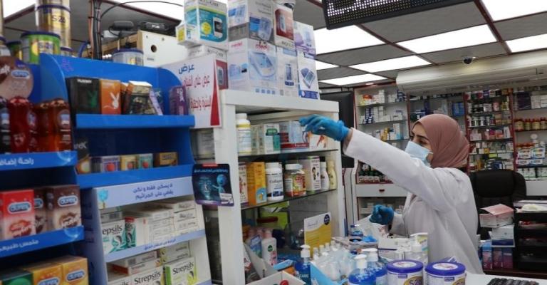 نحو 60 سيارة حاليأ تابعة لشركة طلبات تعمل على توزيع هذه الأدوية موزعة على 28 مركزا صحيا فرعيا