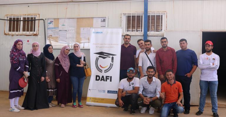 اجتماع لـ"منحة دافي" مع طلبة سوريين في مخيم الزعتري، 24/7/2019 (DAFI Scholarship - Jordan)