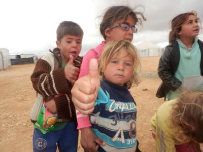 الطفل السوري جبريل يجذب وسائل الاعلام العالمية