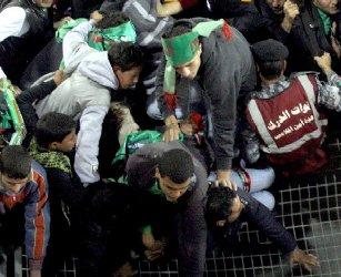 جماهير الوحدات تتهم الدرك باستخدام قوة غير مبررة..فيديو