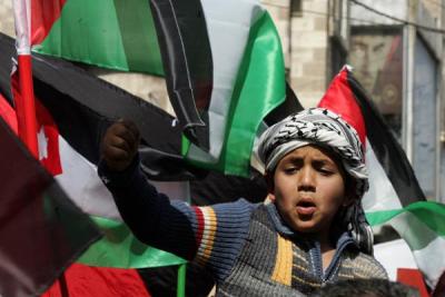 حواجز أمنية بين مسيرة وسط البلد ومسيرة موازية تأييدا للملك (صور)