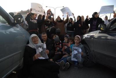 سائق المركبة التي دهست الطالب الحياري يسلم نفسه (صور)