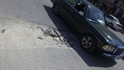 في مؤتة والمزار: أشباه طرق وغياب البنية التحتية بانتظار الوعود - صور