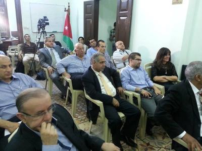 في مناظرة لراديو البلد: مختصون يطالبون بشطب المتآخرات الضريبية البالغة 1.7 مليار في مناظرة لراديو البلد: مختصون يطالبون بشطب المتآخرات الضريبية البالغة 1.7 مليار