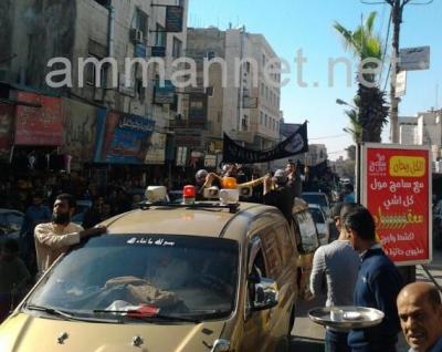 مسيرة سيارات لتشييع سلفي قضى في سورية (صور) مسيرة سيارات لتشييع سلفي قضى في سورية (صور)