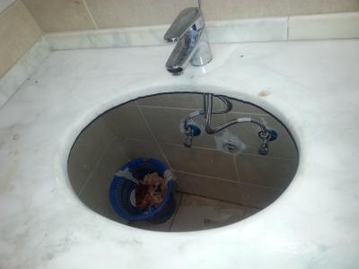 تردي النظافة بمراحيض عيادات مستشفى الزرقاء تردي النظافة بمراحيض عيادات مستشفى الزرقاء