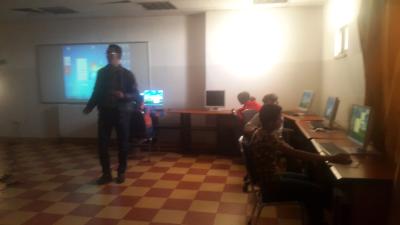 دورات اثرائية مجانية لاطفال الزرقاء في مركز الاميرة سلمى