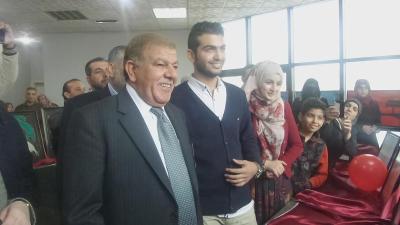 معرض تشكيلي لفنانين سوريين يرسم آمال وآلام اللاجئين