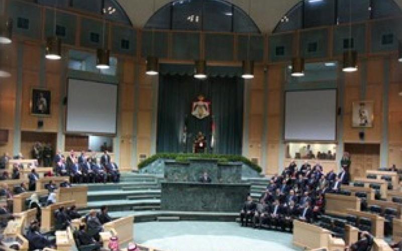 النواب يحيل الموازنة إلى المالية وحق الحصول على المعلومة إلى لجنة مشتركة - فيديو