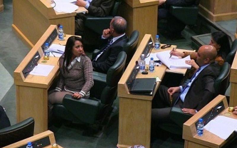 الاتحاد الوطني النيابية تسمي النسور رئيسا والوسط تنهي مشاوراتها مع الطراونة