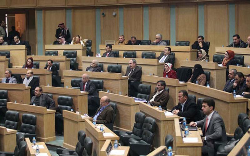 النواب يناقشون قانون منع الإرهاب