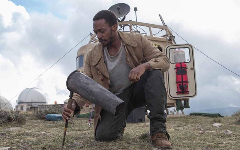 "أي أو": الناجون يحاولون استرجاع الأرض حتى النفس الأخير