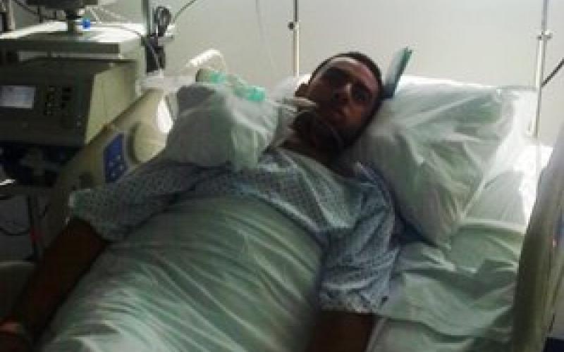 "خطأ طبي" يغرق عشريني في غيبوبة ( فيديو)