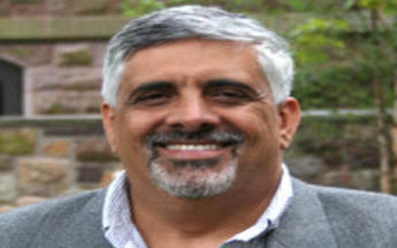 القائد العسكري الإسرائيلي يتصرف كديكتاتور تجاه الفلسطينيين