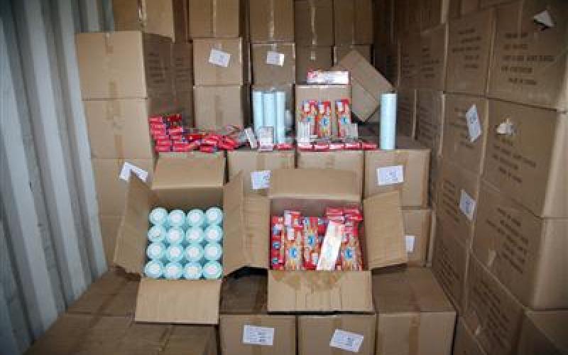 إحباط تهريب 1.200 مليون قطعة مفرقعات