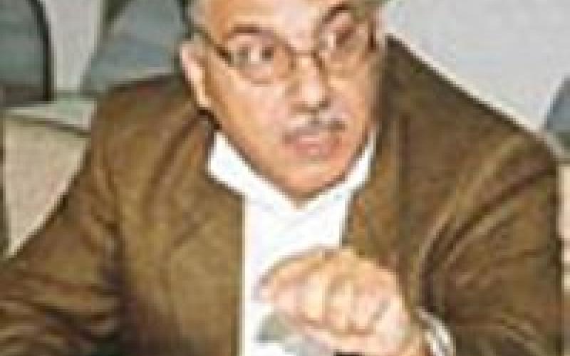 هل تستطيع الحكومة إلغاء امتيازات النواب؟