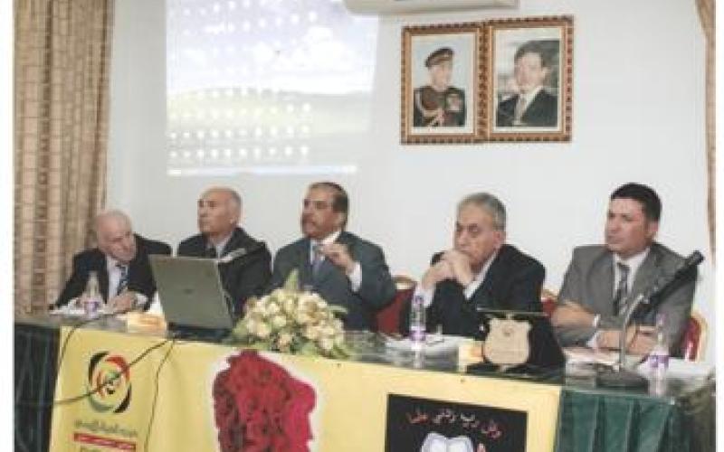 القاق رئيسا لتحرير مجلة الكاتب