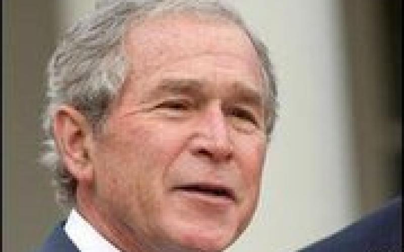 جورج بوش ينضم إلى موقع فيسبوك