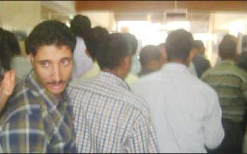 فوضى وازدحام في مديريات العمل (فيديو)