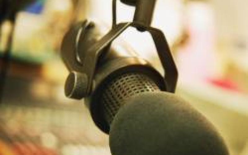 برنامج للناطقة باسم النقل العام