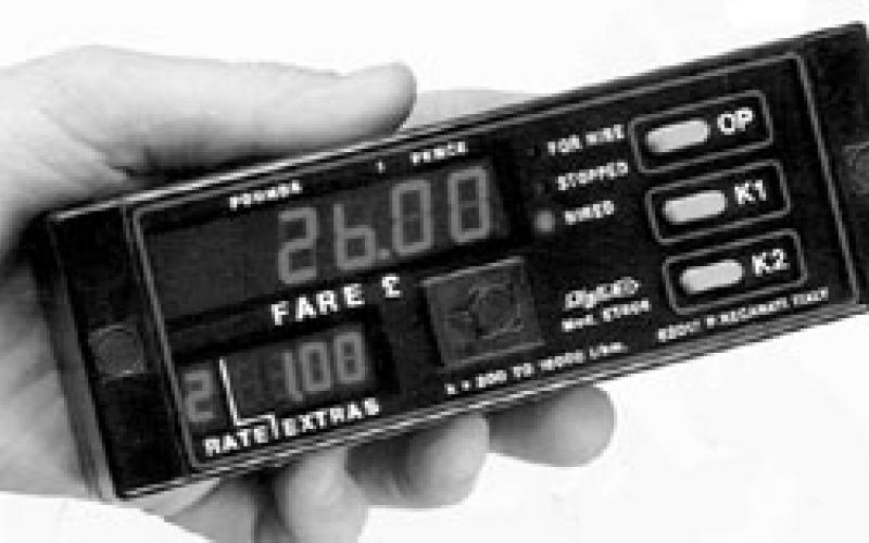 عداد التاكسي في الشونة الجنوبية للديكور!..فيديو