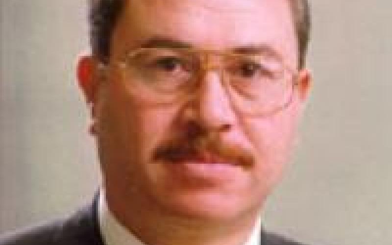 أبو الراغب لا يفكر بالترشح