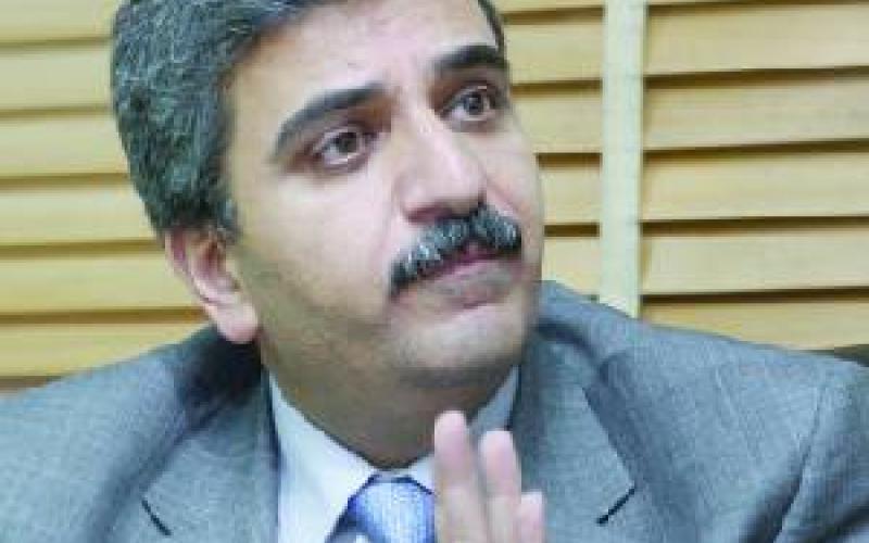 أبو حمور: نظام الانتقال والسفر يسهم في تحقيق العدالة بين موظفي القطاع العام