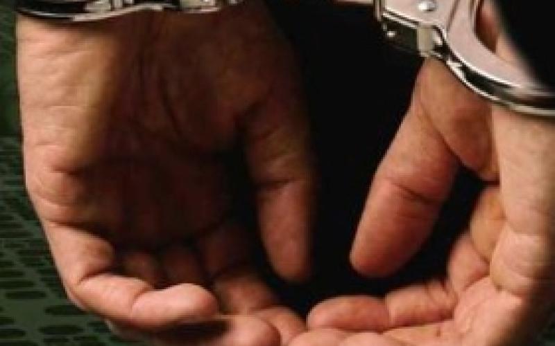 الفراسة تقود البحث الجنائي لمرتكب جريمة الرصيفة