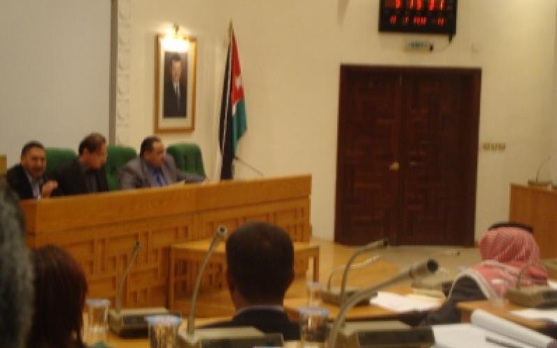 الأمانة ترفع معوناتها ل300 ألف دينار وتحصرها بالصندوق الهاشمي