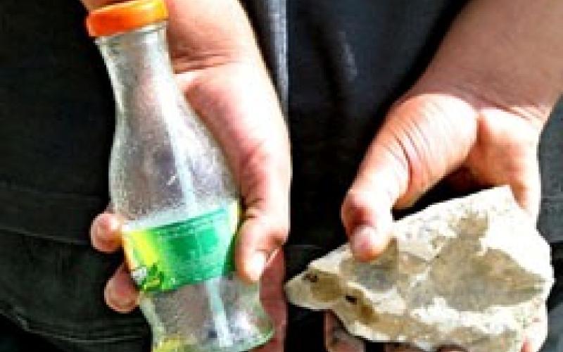 وفاة طفل ضربه صديقه بحجر في عين الباشا